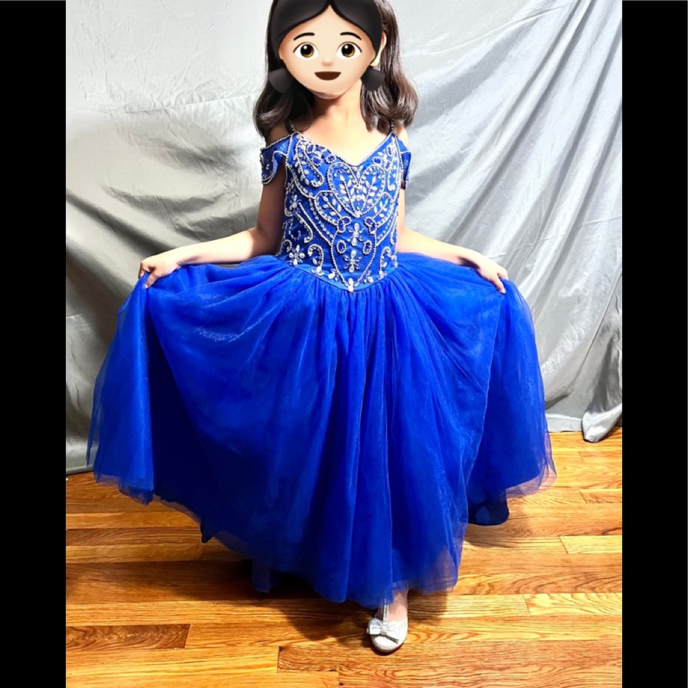 Cute party dress